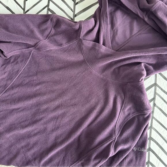 Columbia Size S Purple Lightweight Fleece Hoodie - Picture 1 of 4
